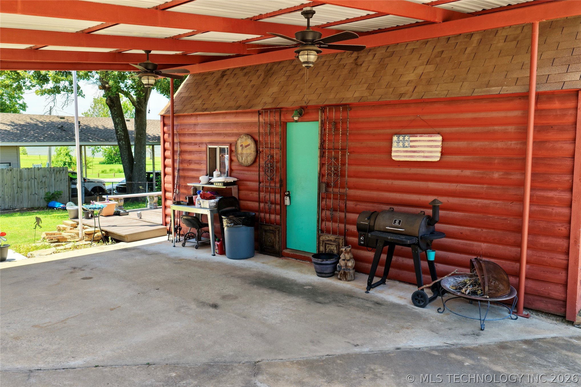 504 N Elm Property Photo 56