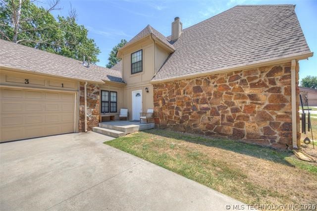 9031 E 67th Place Property Photo 2