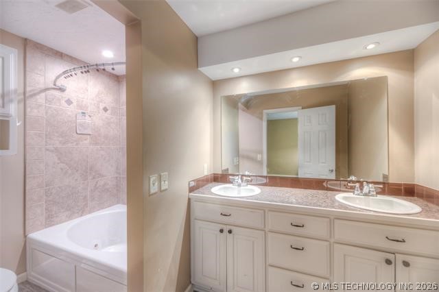 9031 E 67th Place Property Photo 17