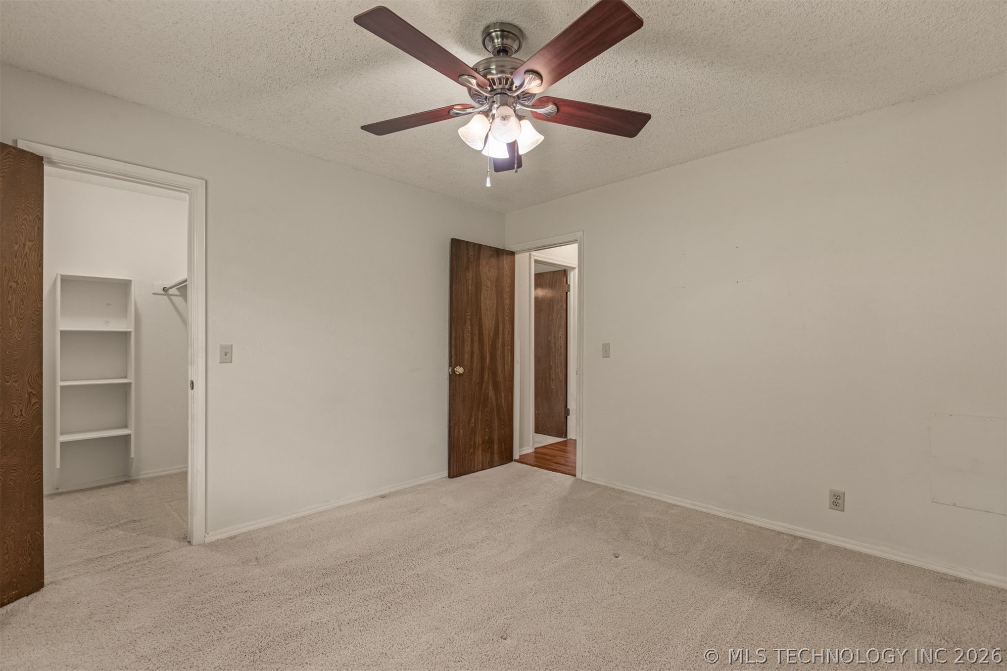 4801 S Birch Avenue Property Photo 24