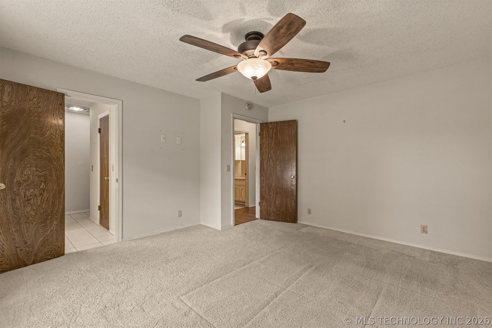 4801 S Birch Avenue Property Photo 29