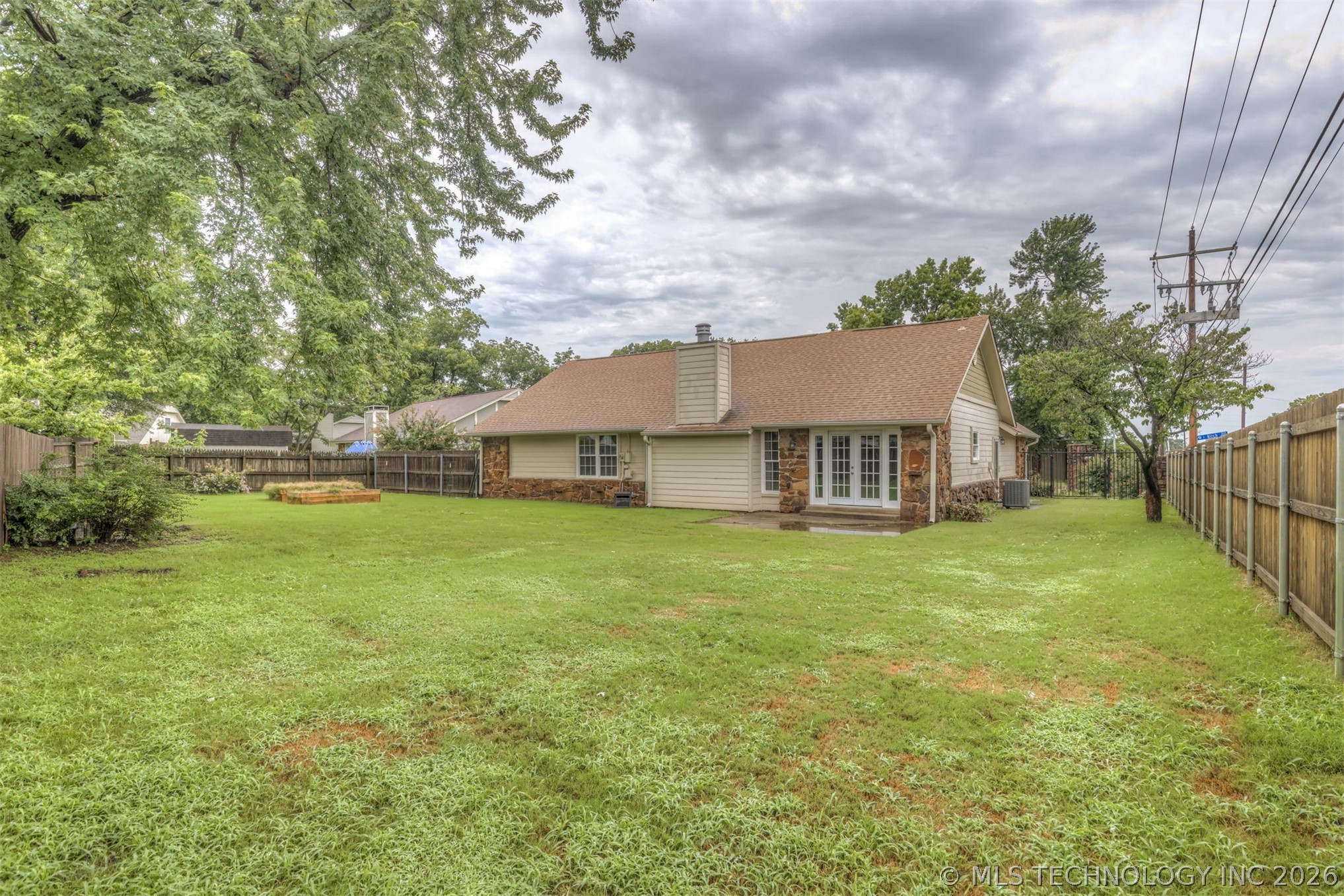 4801 S Birch Avenue Property Photo 43