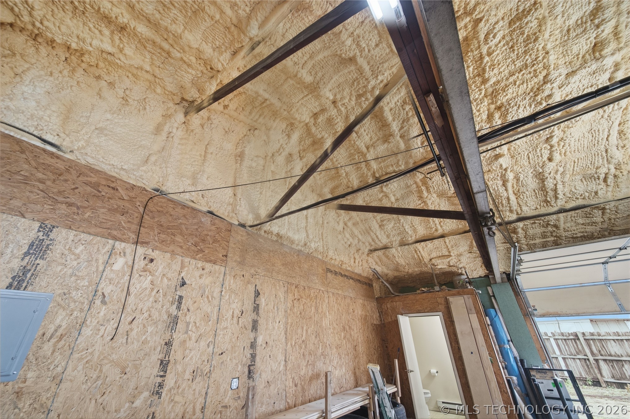 514 E Will Rogers Boulevard Property Photo 17
