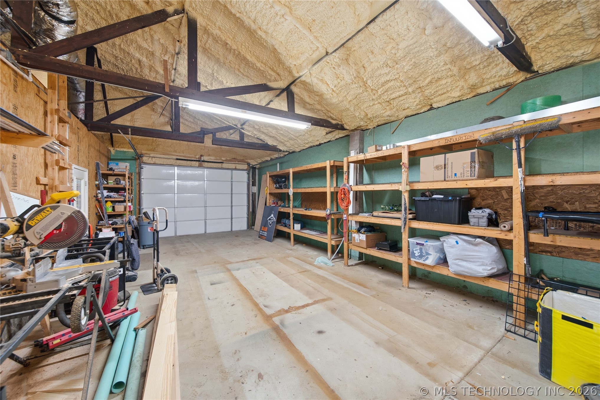 514 E Will Rogers Boulevard Property Photo 19
