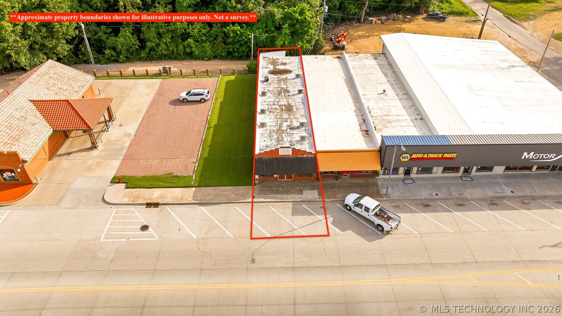 110 E Main Property Photo 2