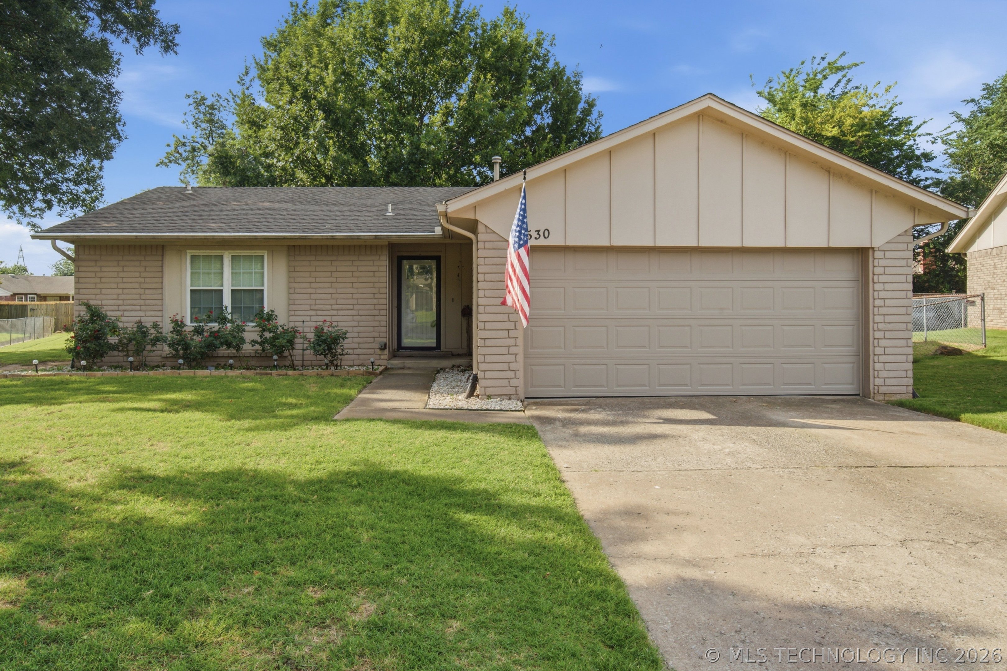 530 E D Street Property Photo 1
