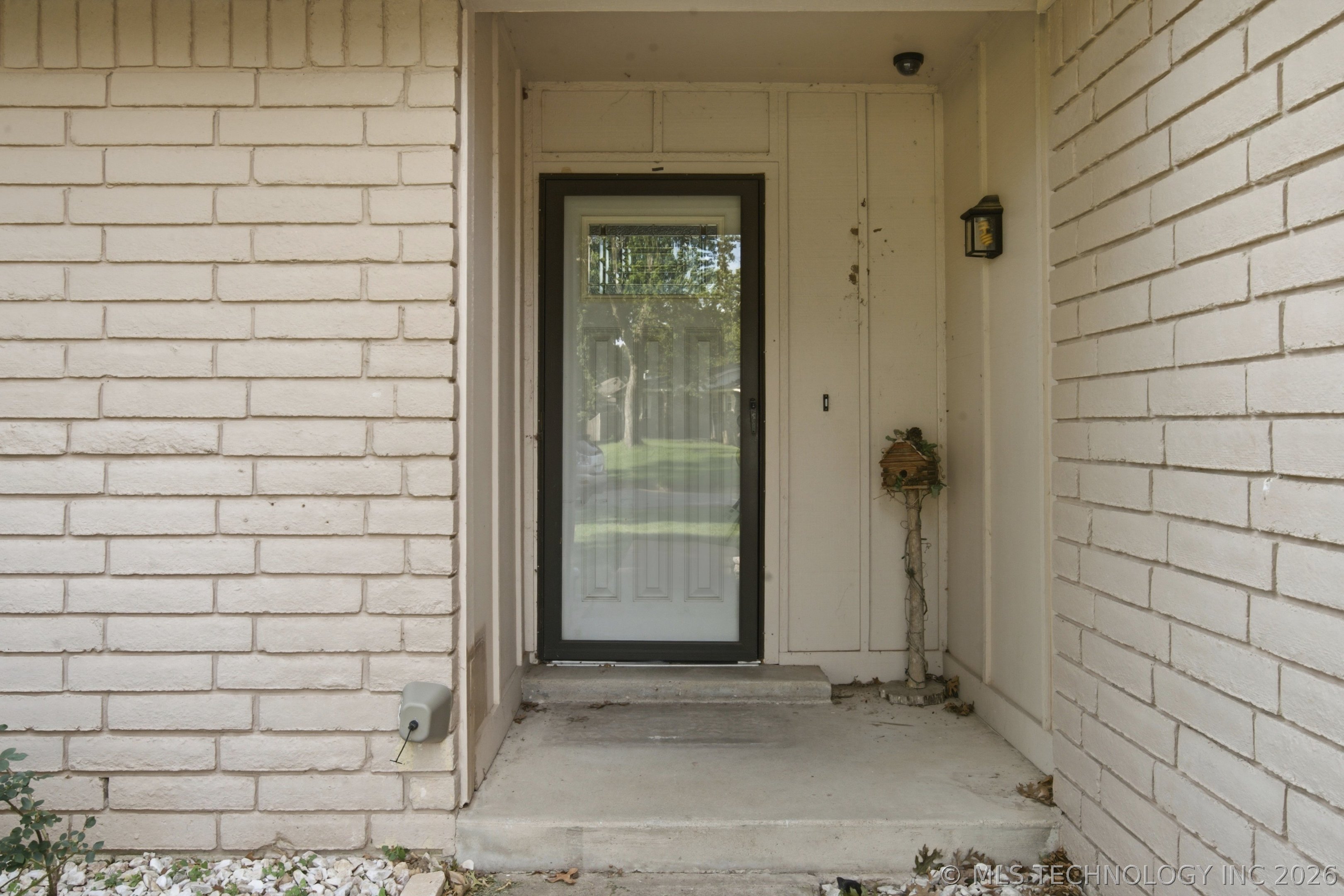 530 E D Street Property Photo 4