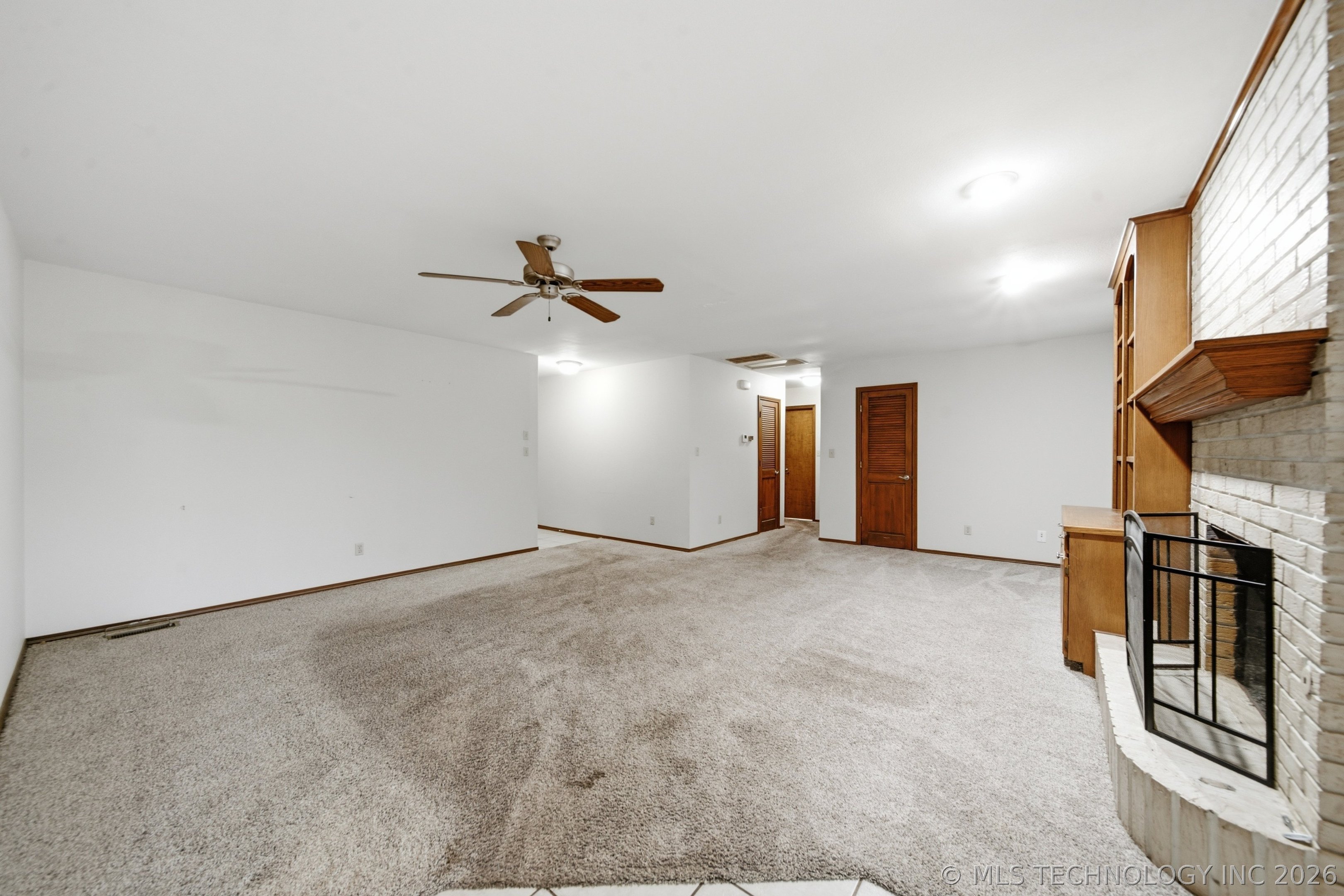 530 E D Street Property Photo 9