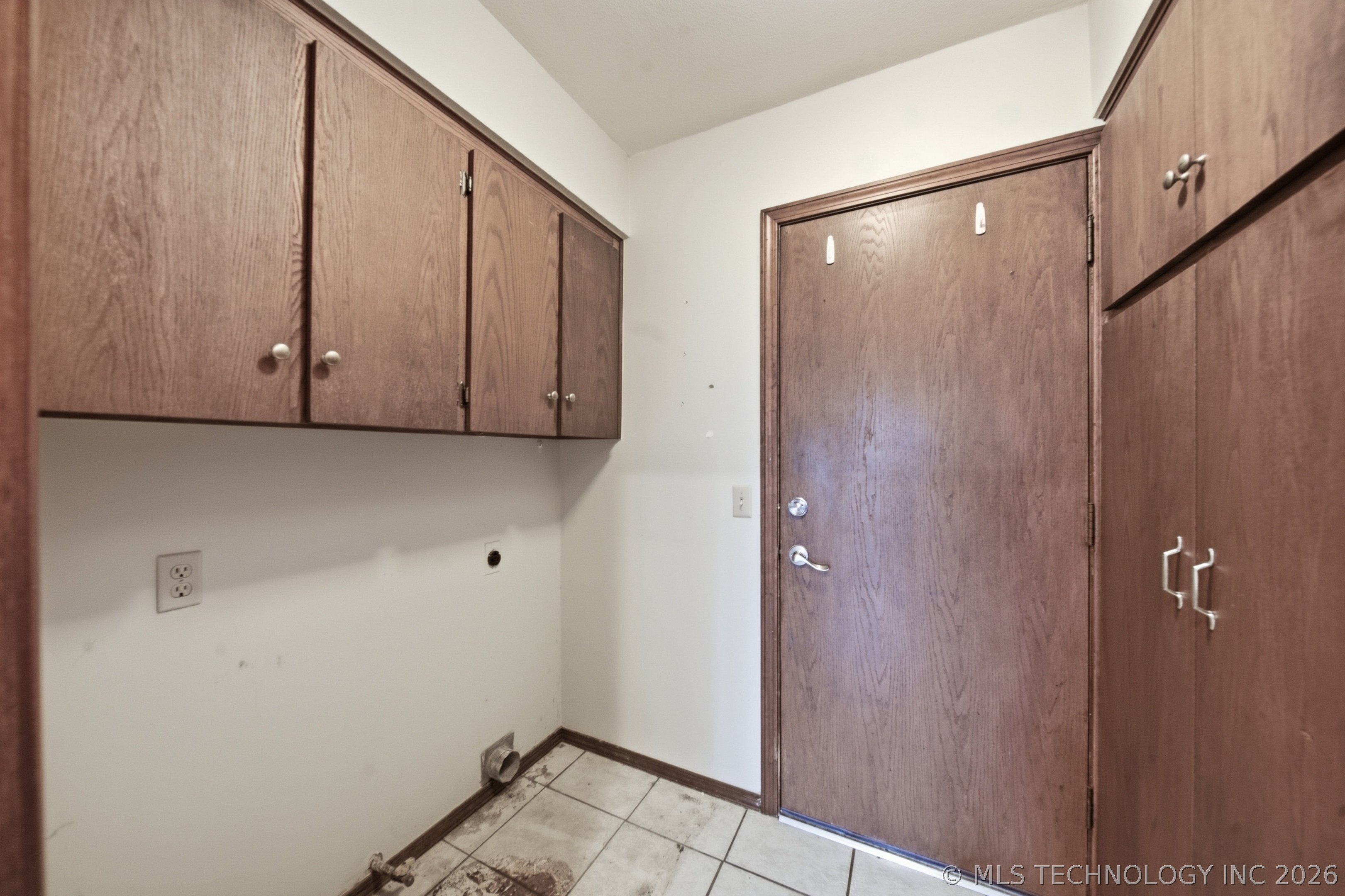 530 E D Street Property Photo 24