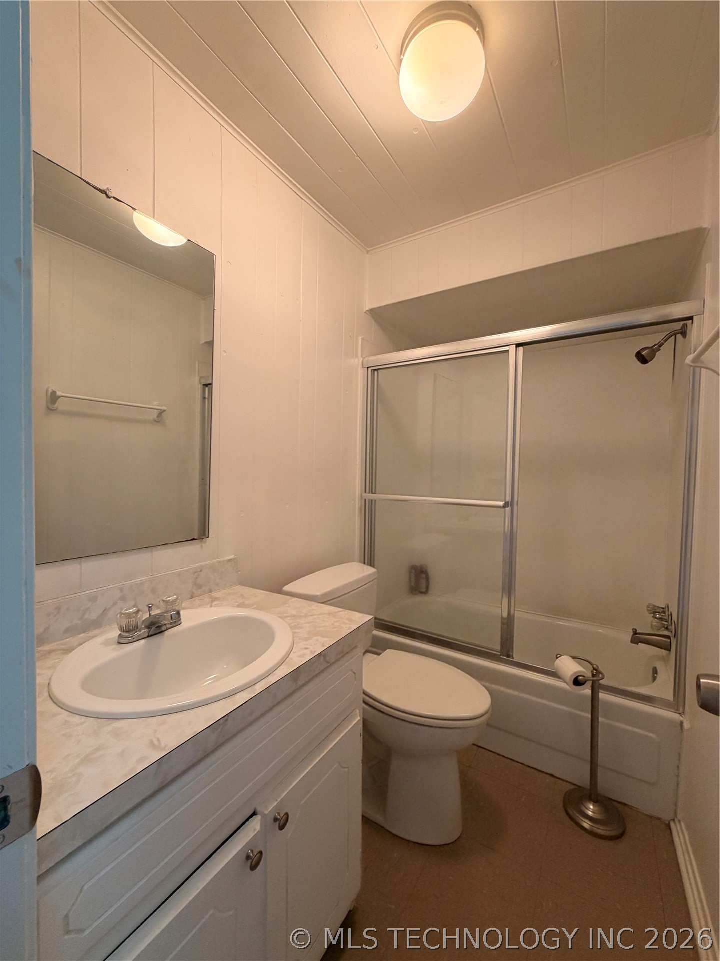 902 Ne Lincoln Property Photo 21
