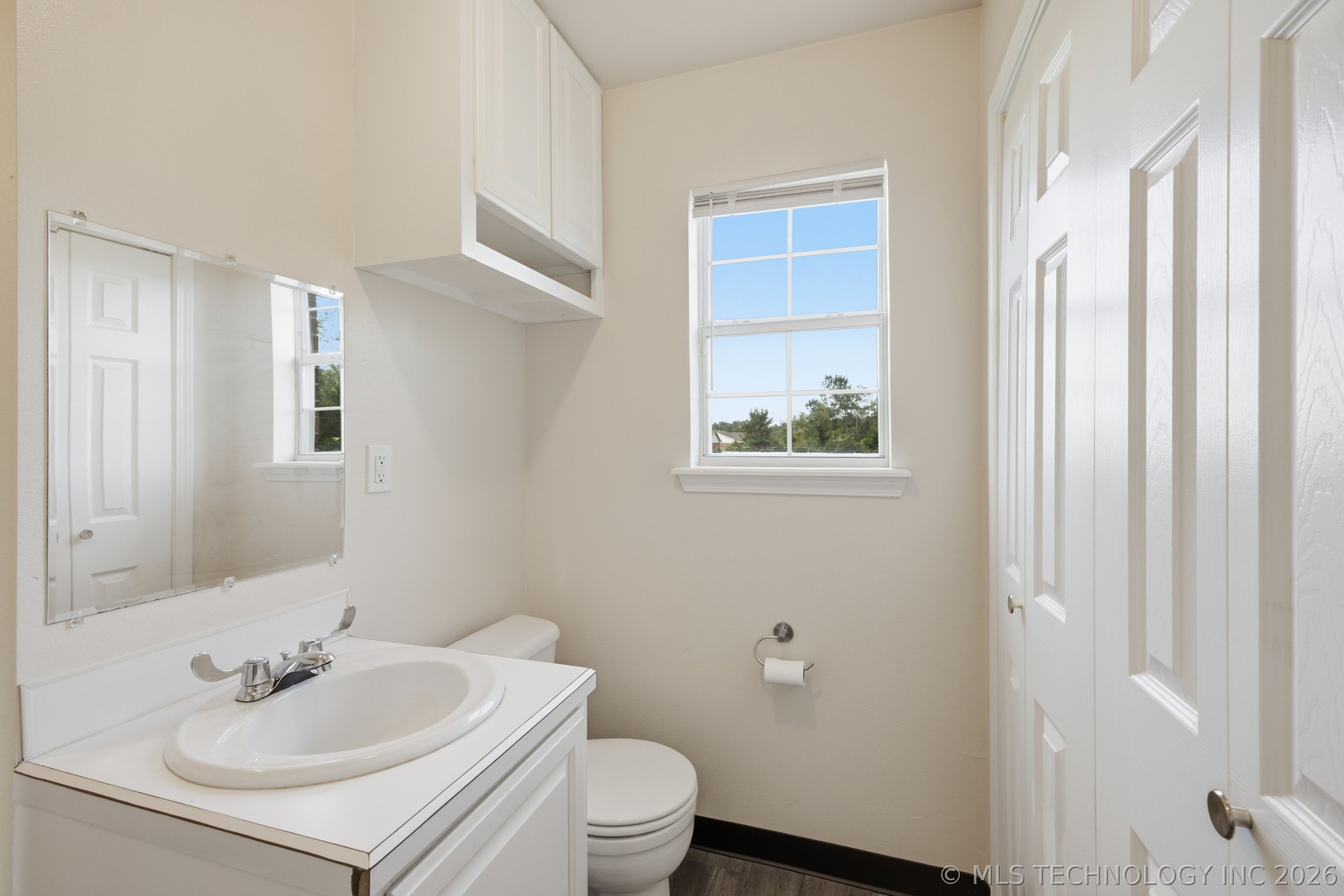 806 N 24th Property Photo 16