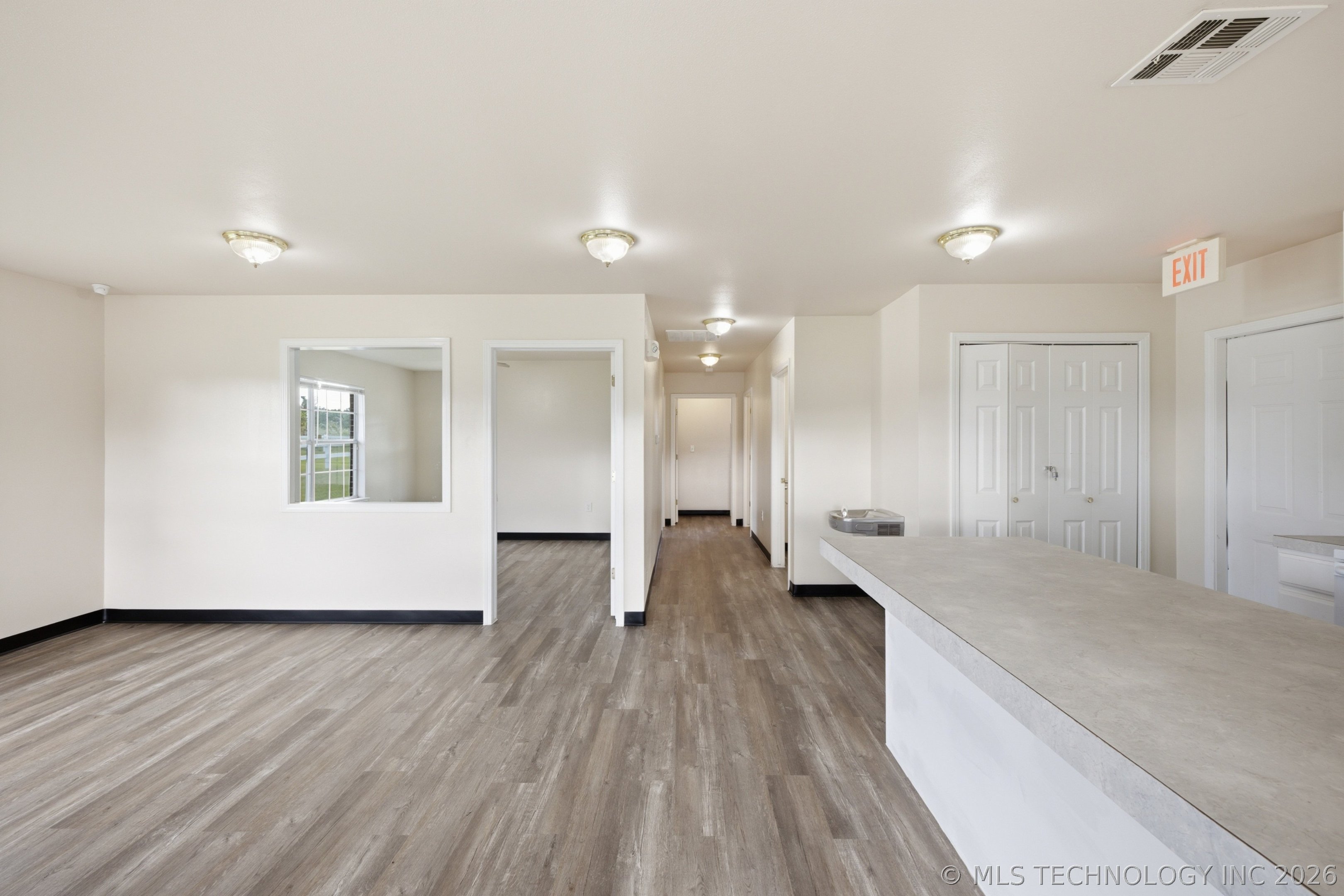 806 N 24th Property Photo 17