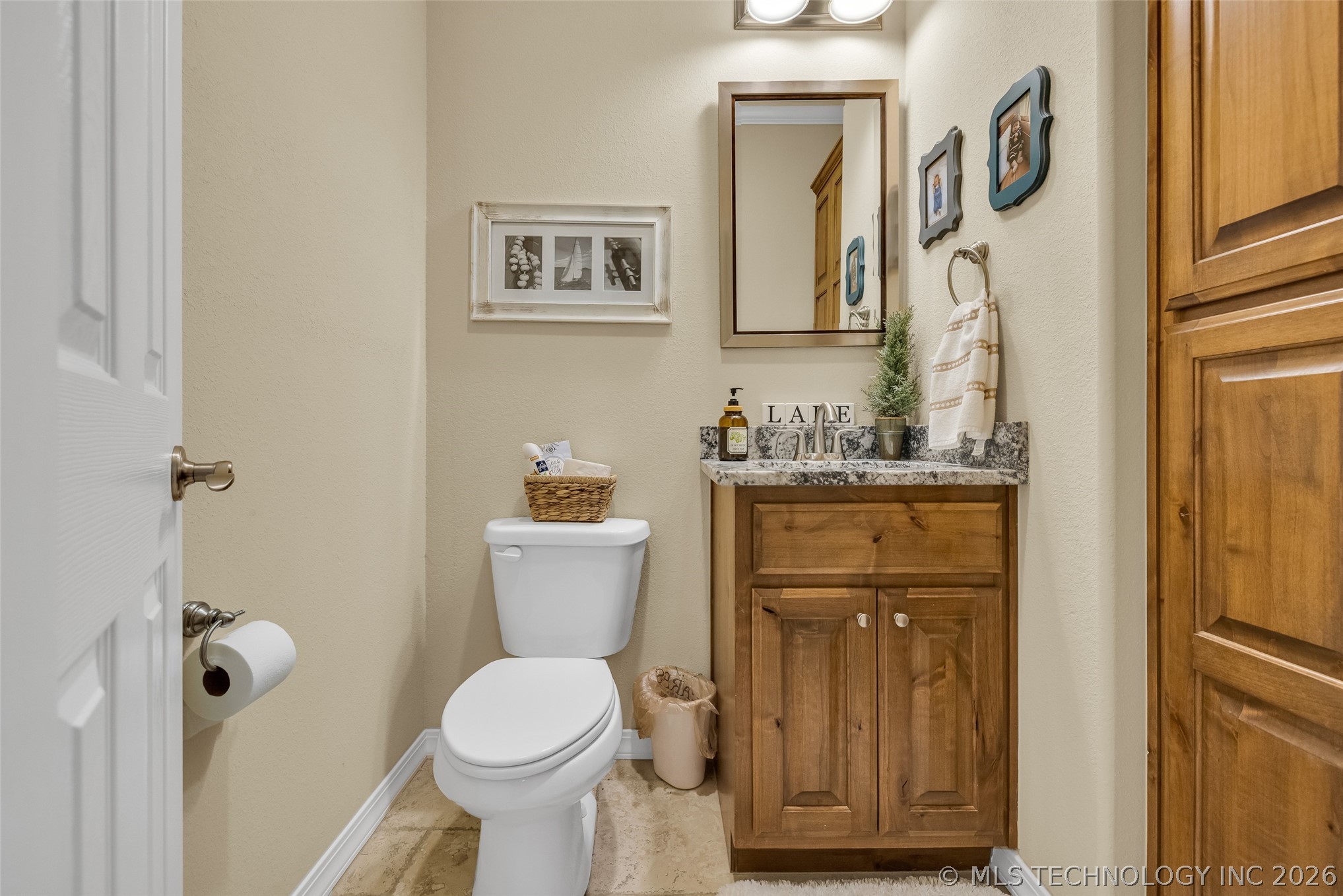 4061 E 496 Road Property Photo 14