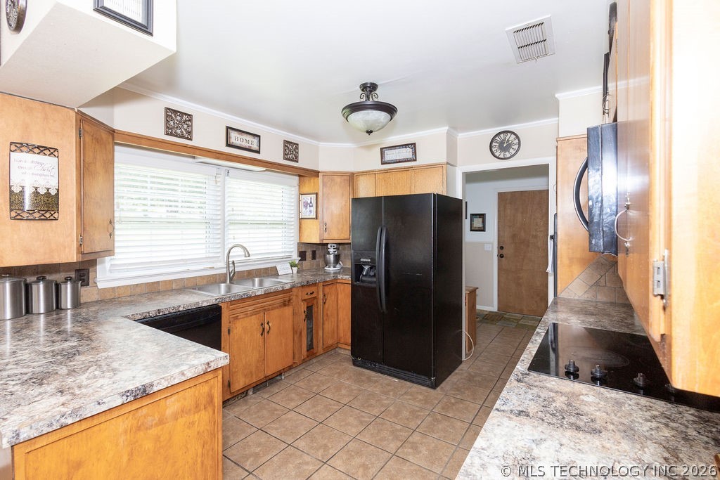 602 E B Property Photo 8