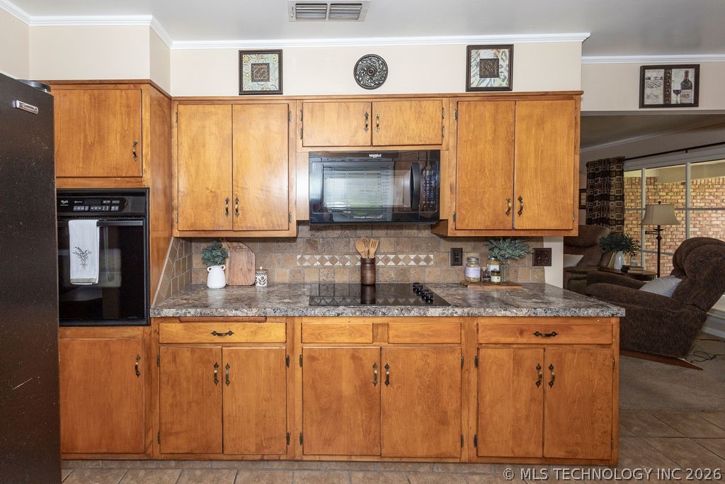 602 E B Property Photo 10