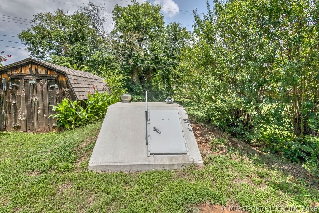 602 E B Property Photo 31