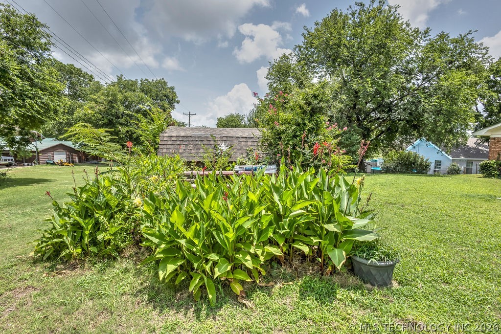 602 E B Property Photo 33