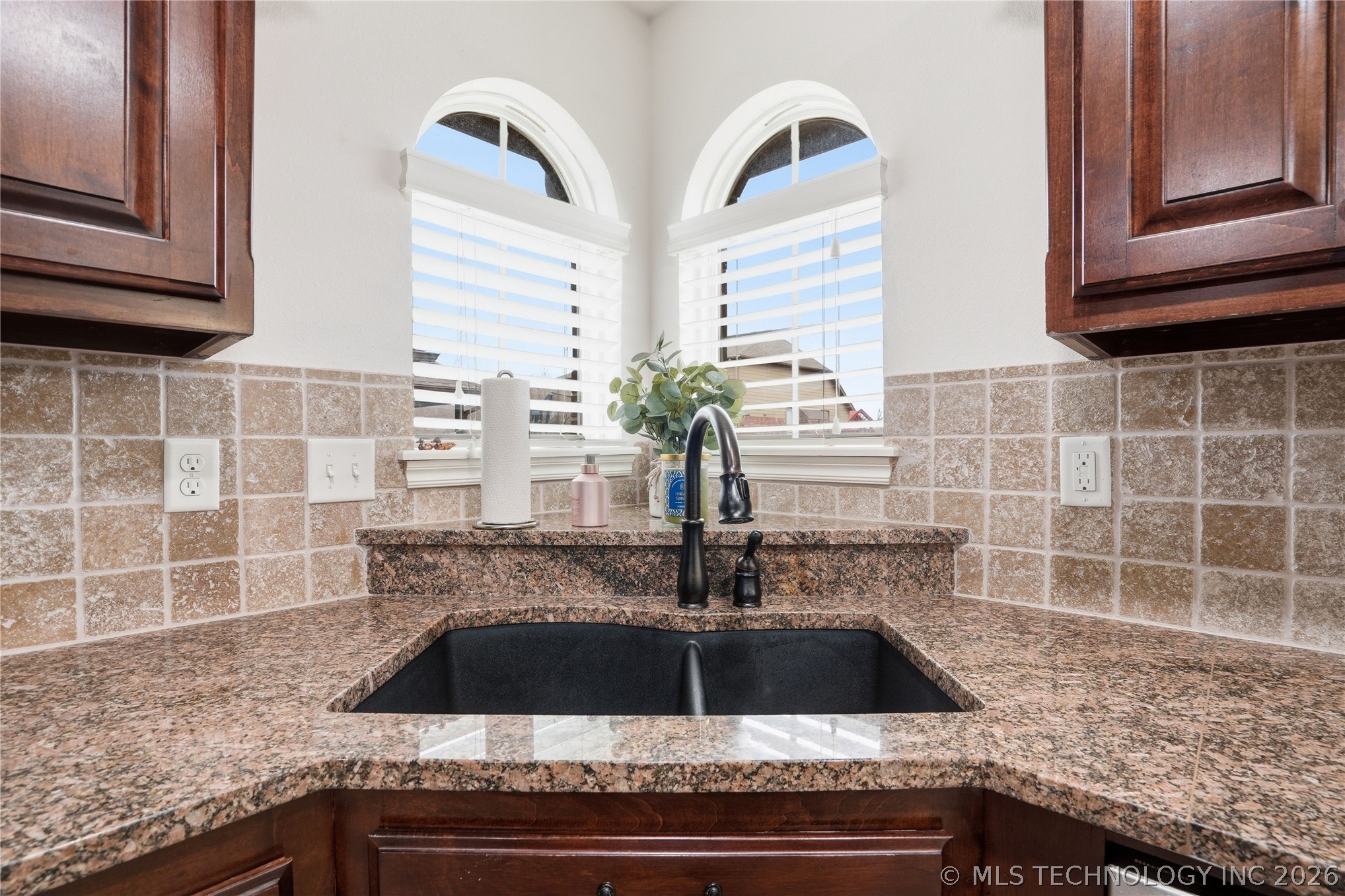 18210 E 47th Street Property Photo 18