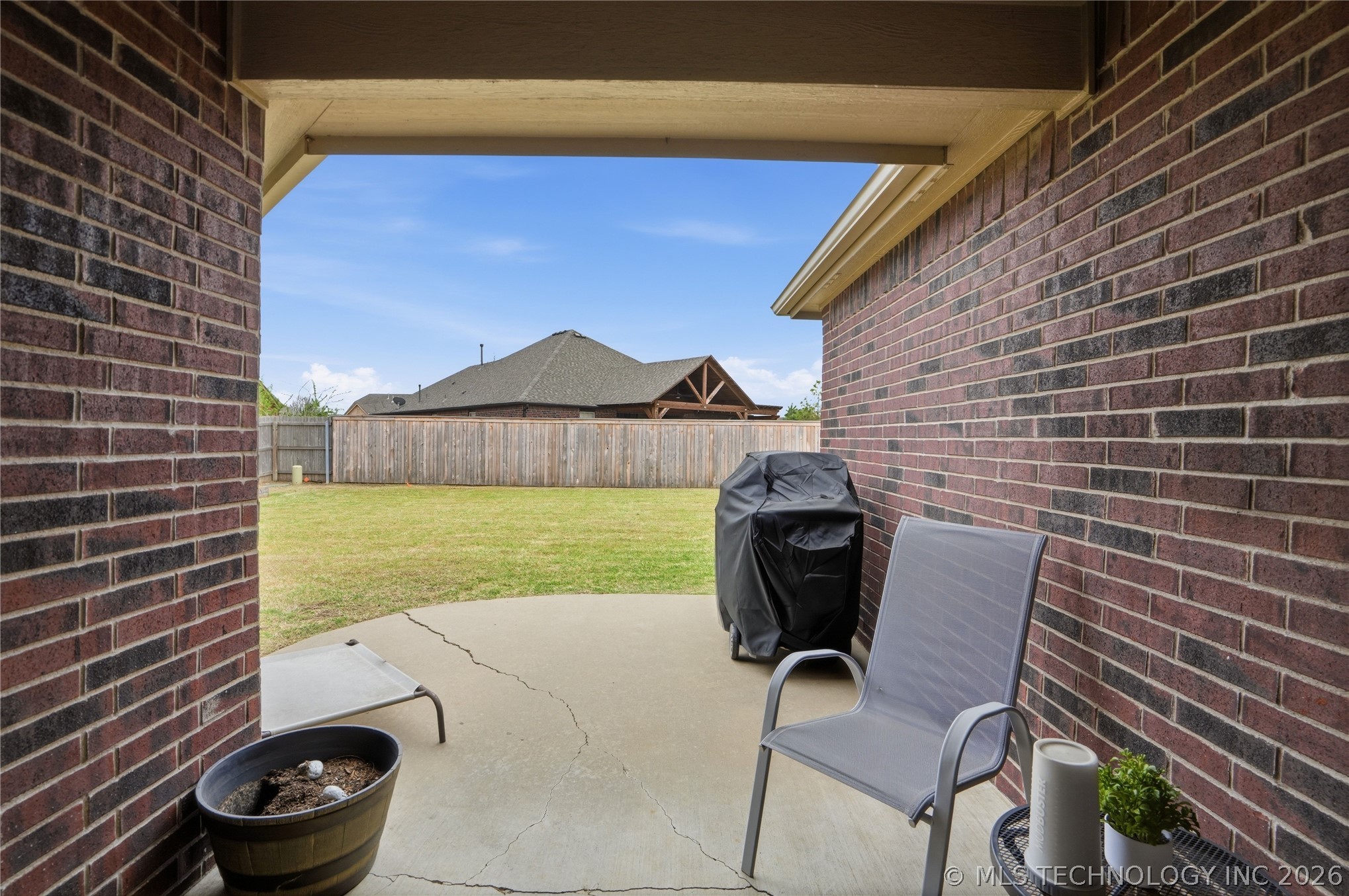 18210 E 47th Street Property Photo 39