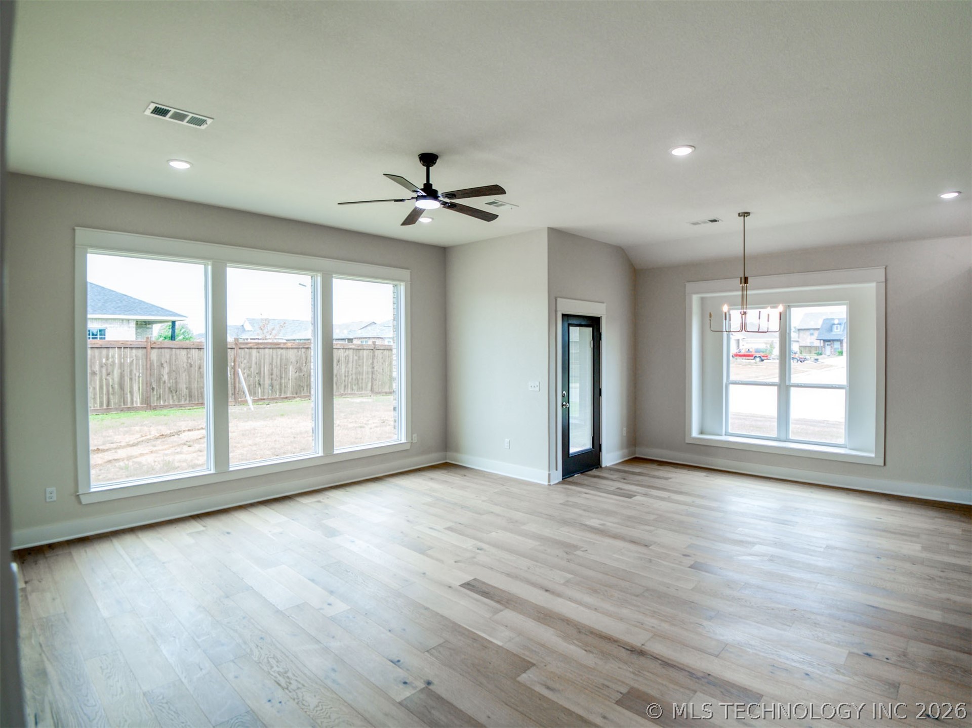 1197 Wild Indigo Circle Property Photo 6