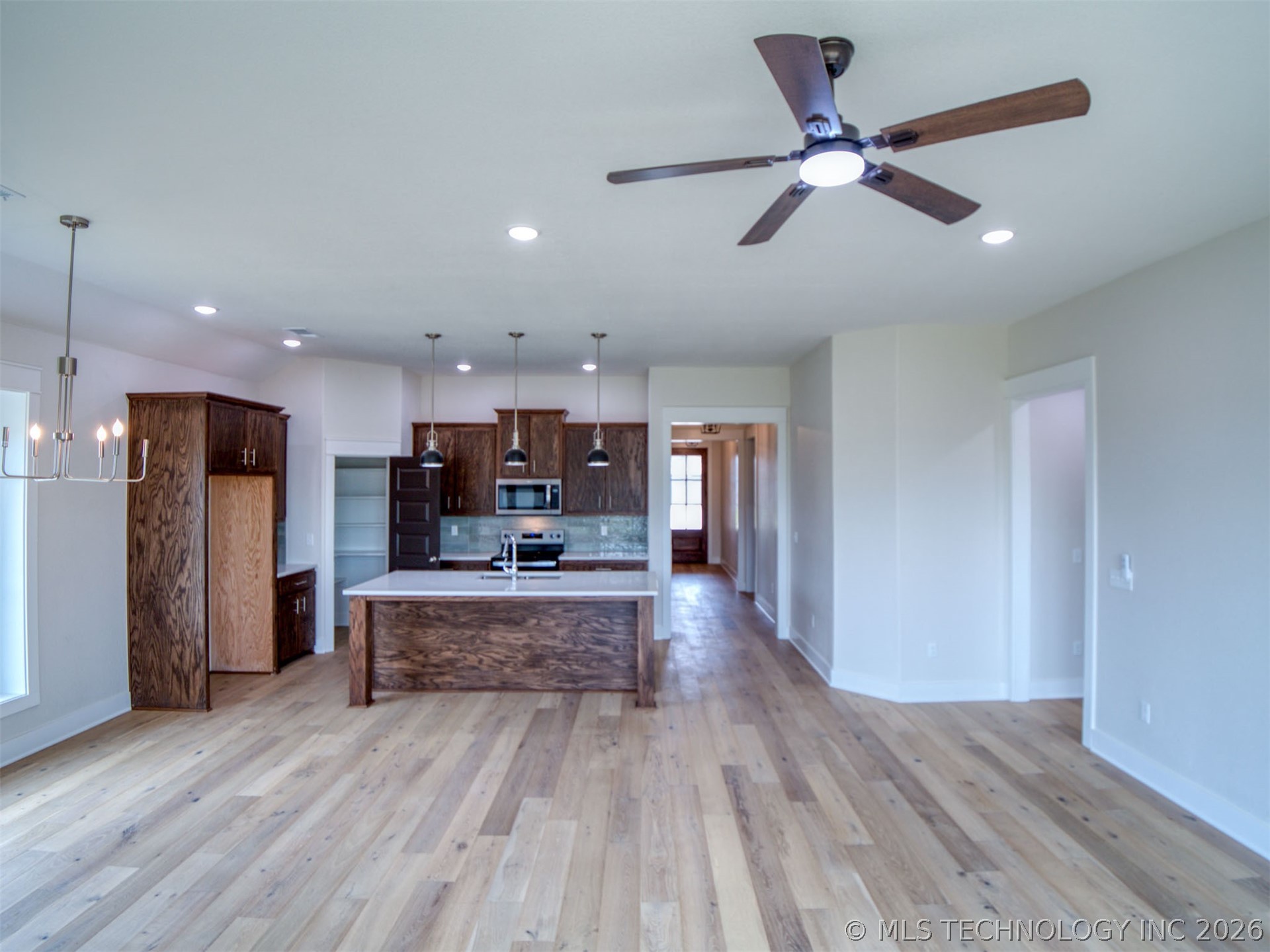 1197 Wild Indigo Circle Property Photo 8