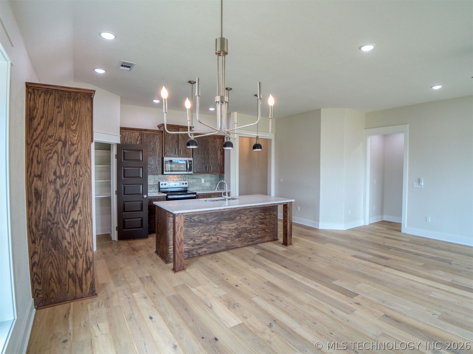 1197 Wild Indigo Circle Property Photo 9