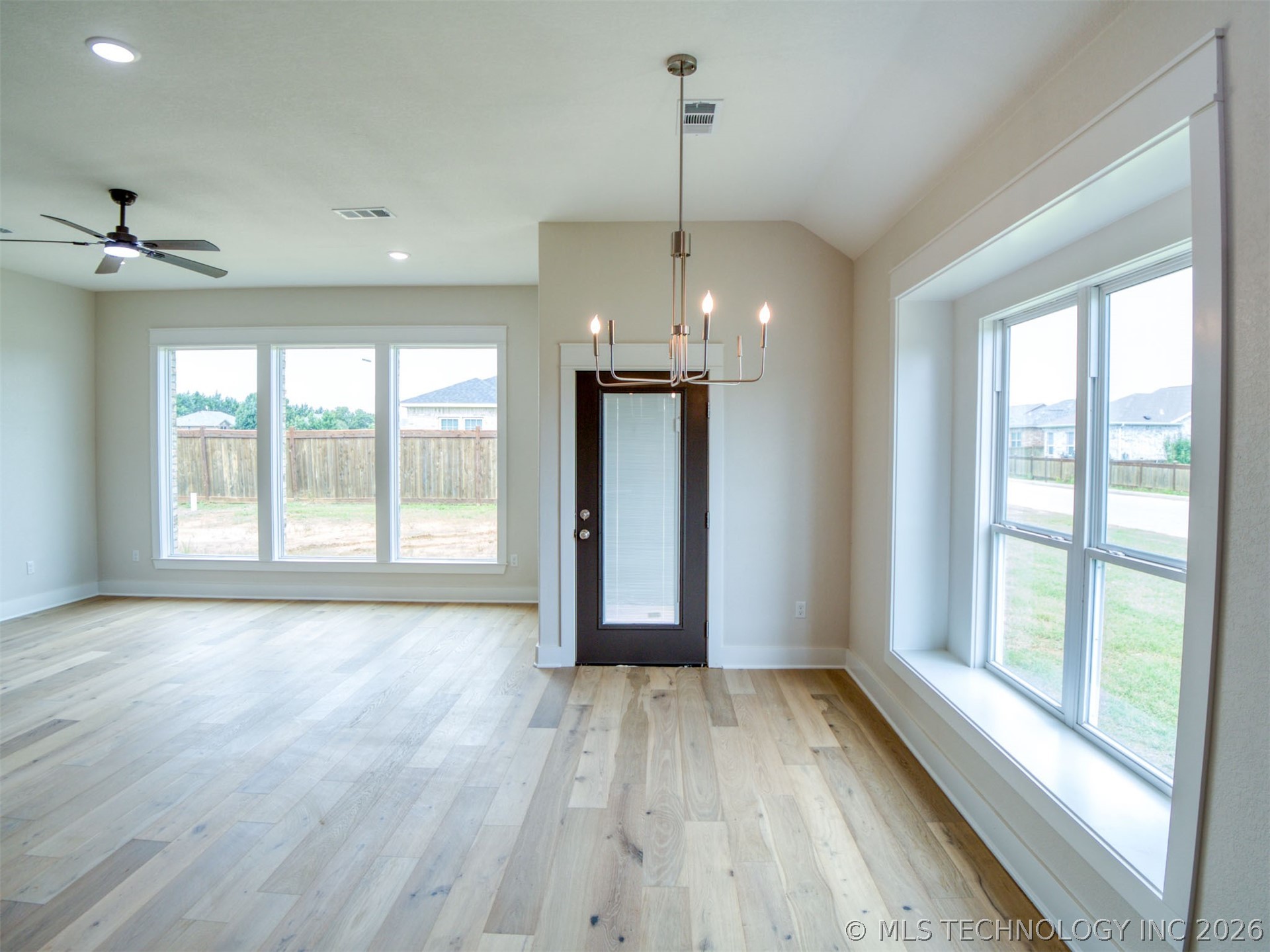 1197 Wild Indigo Circle Property Photo 17