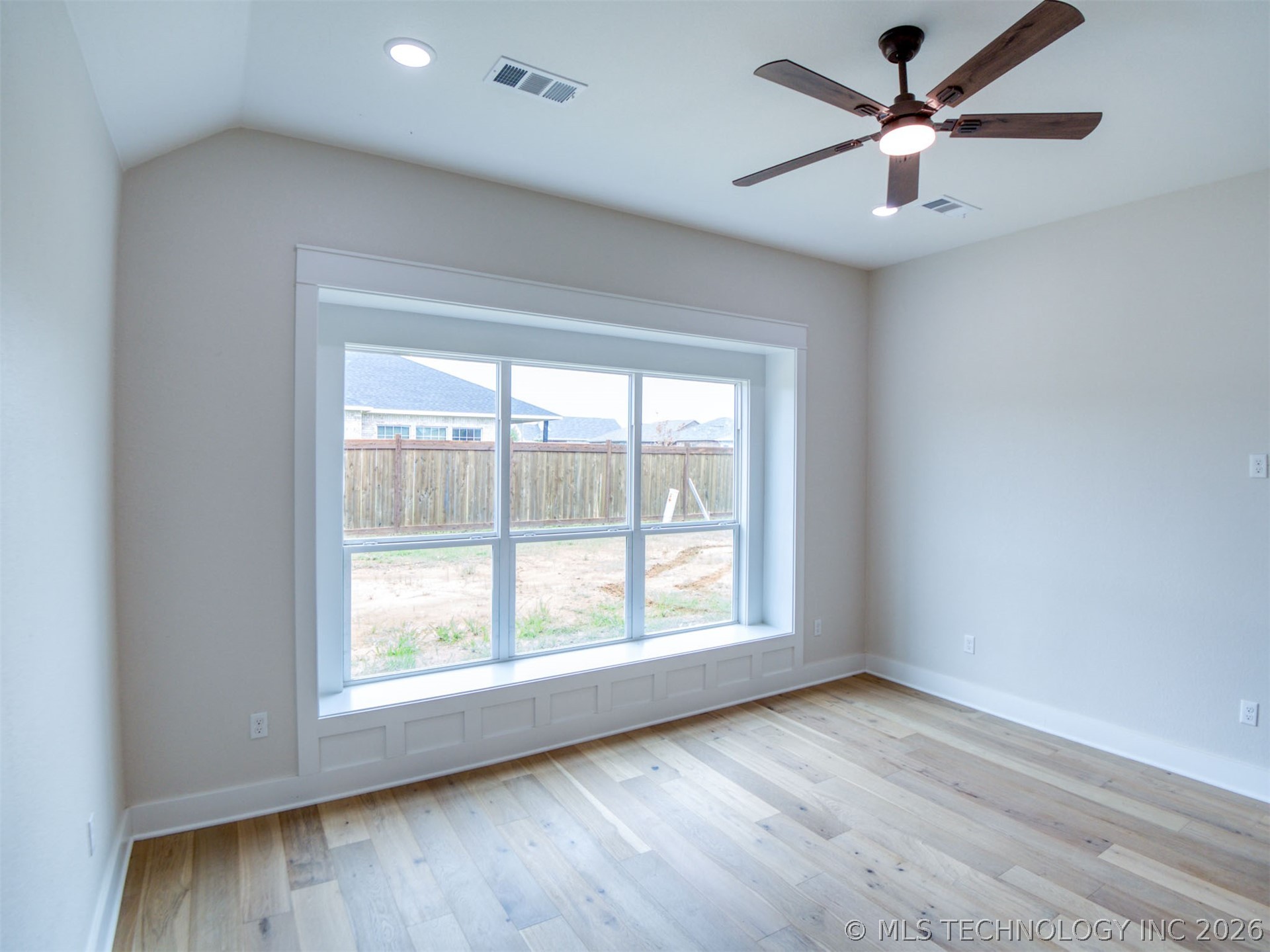 1197 Wild Indigo Circle Property Photo 21