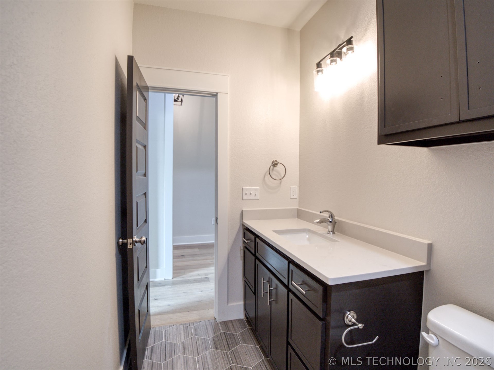 1197 Wild Indigo Circle Property Photo 37