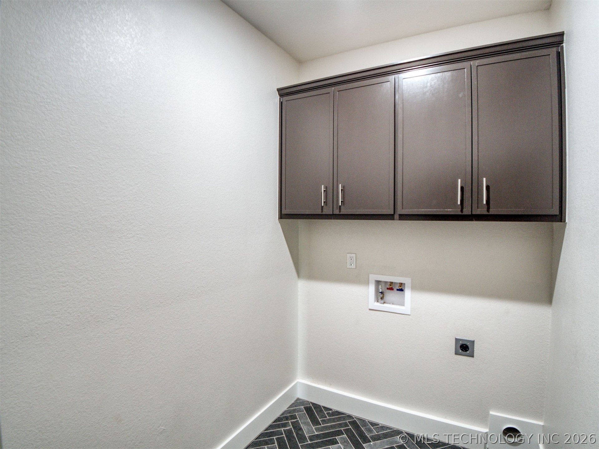 1197 Wild Indigo Circle Property Photo 42
