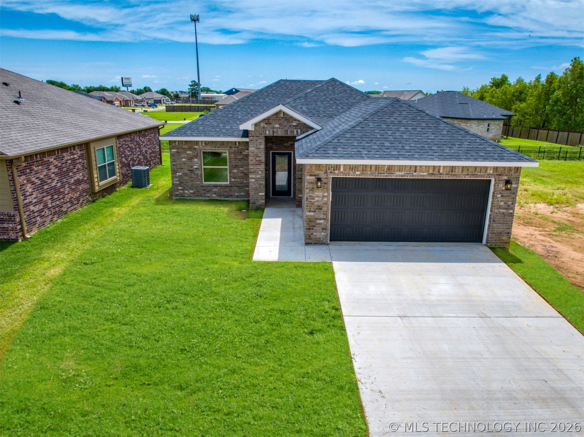 1190 Wild Indigo Circle Property Photo 1