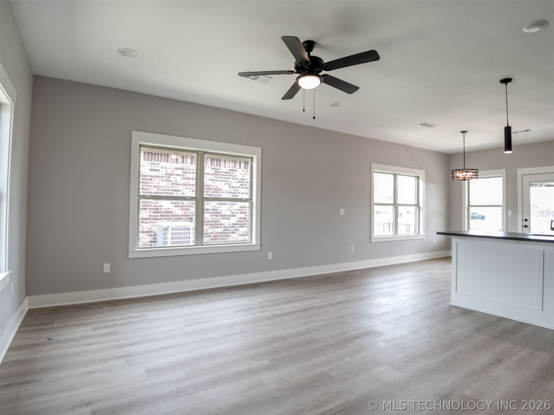 1190 Wild Indigo Circle Property Photo 5