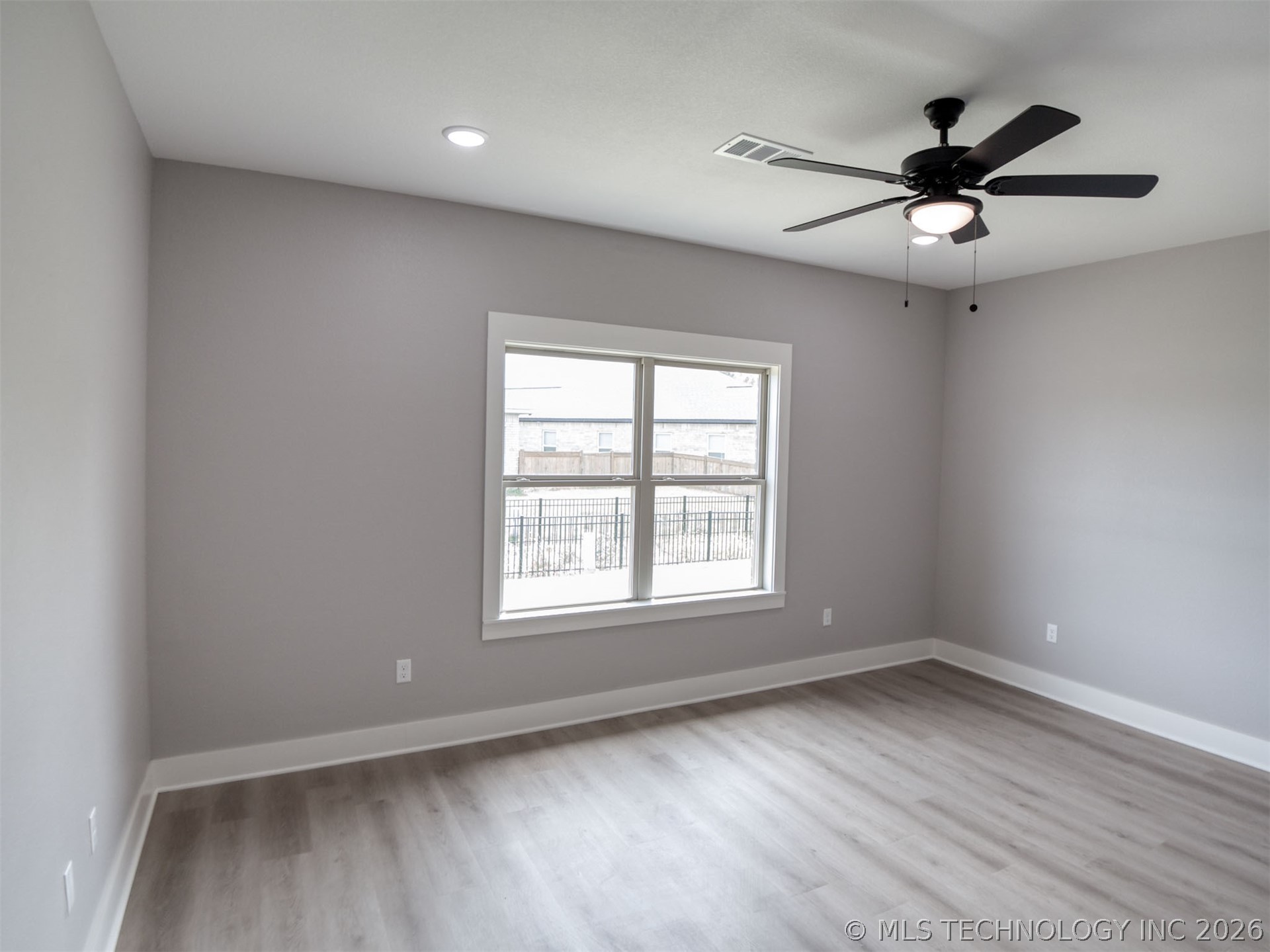 1190 Wild Indigo Circle Property Photo 11