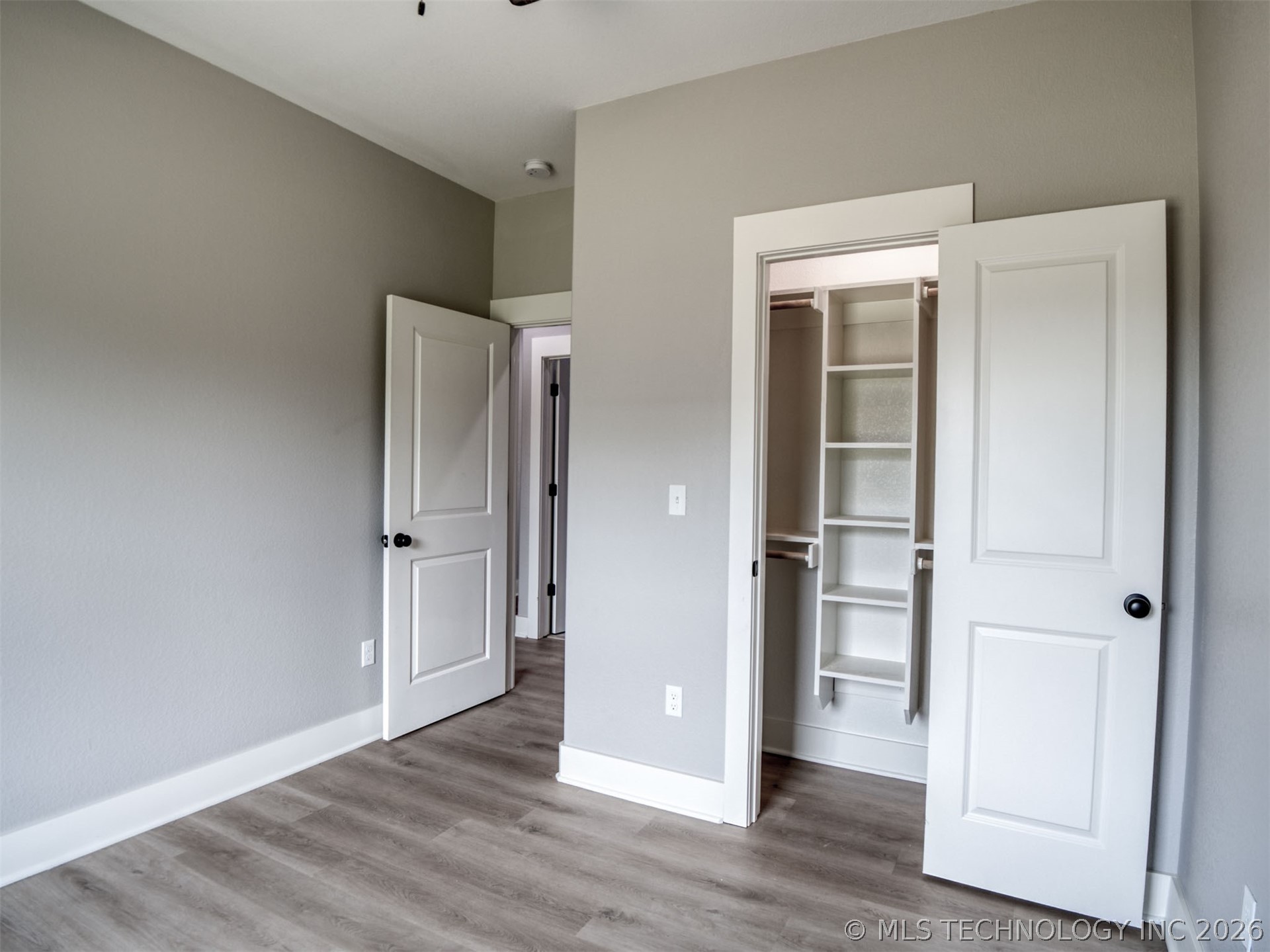 1190 Wild Indigo Circle Property Photo 17