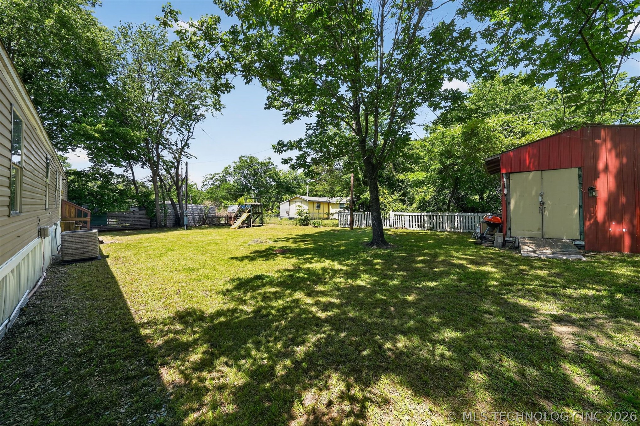 31443 E 683 Lane Property Photo 23