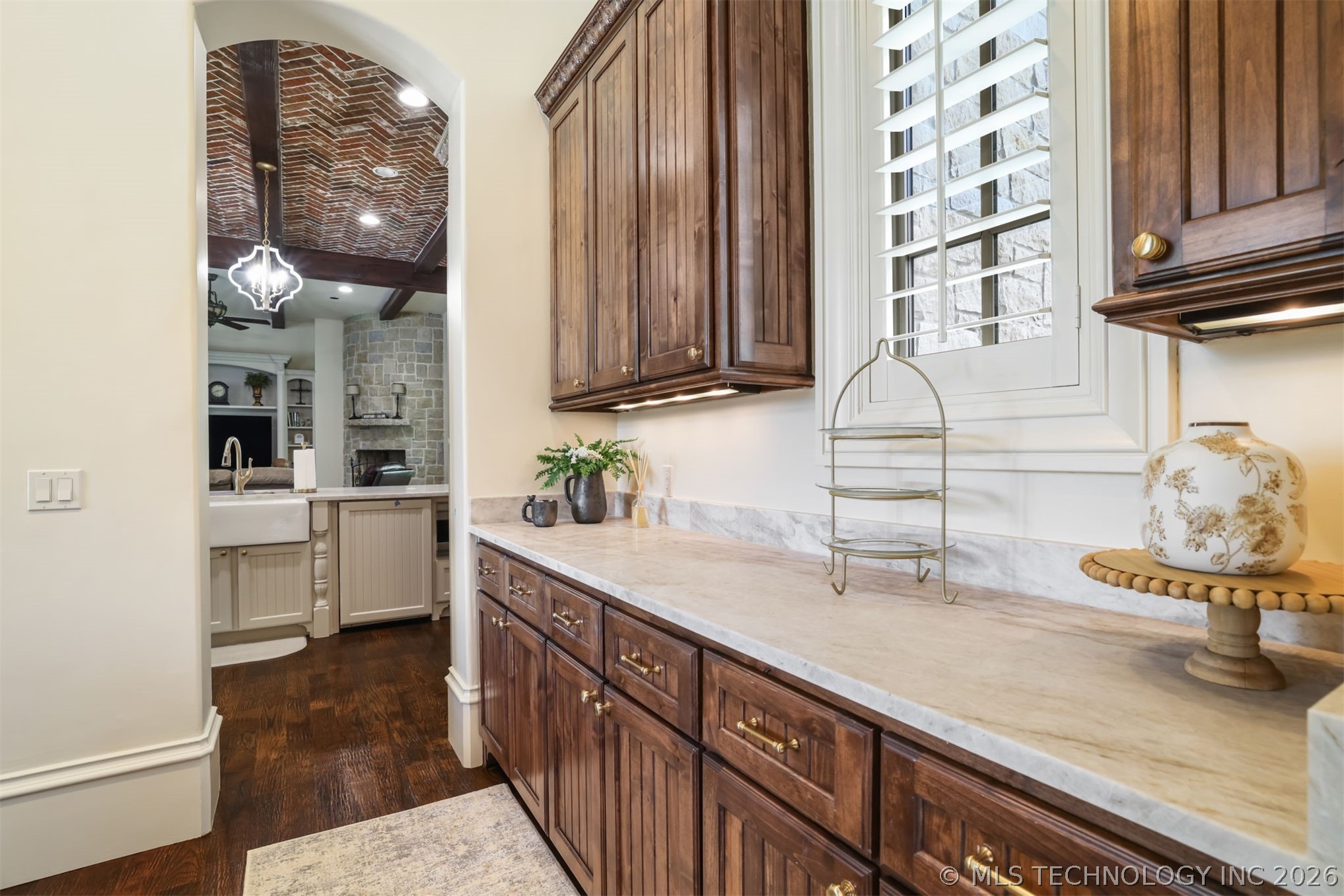 3202 Castle Court Property Photo 18