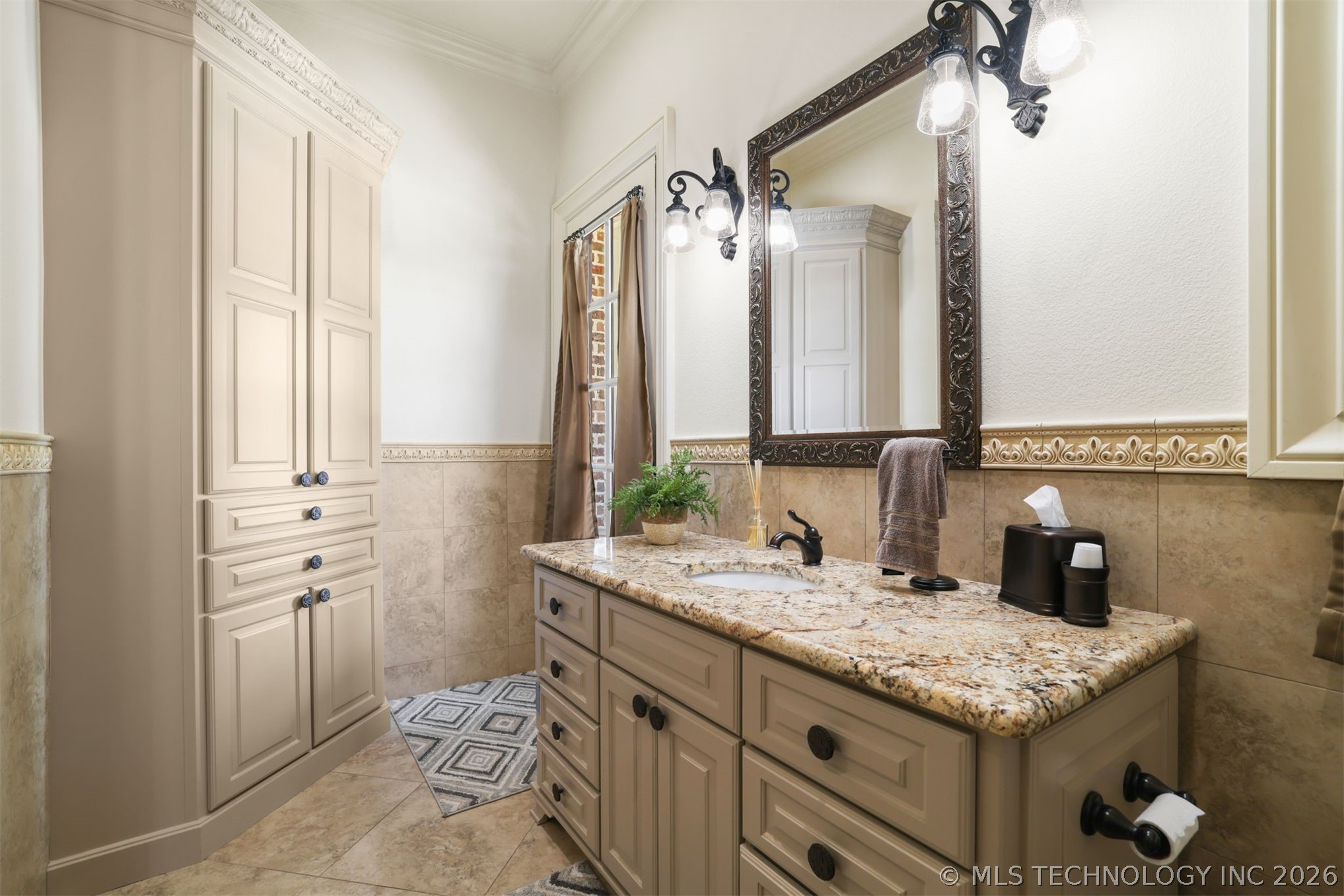 3202 Castle Court Property Photo 27