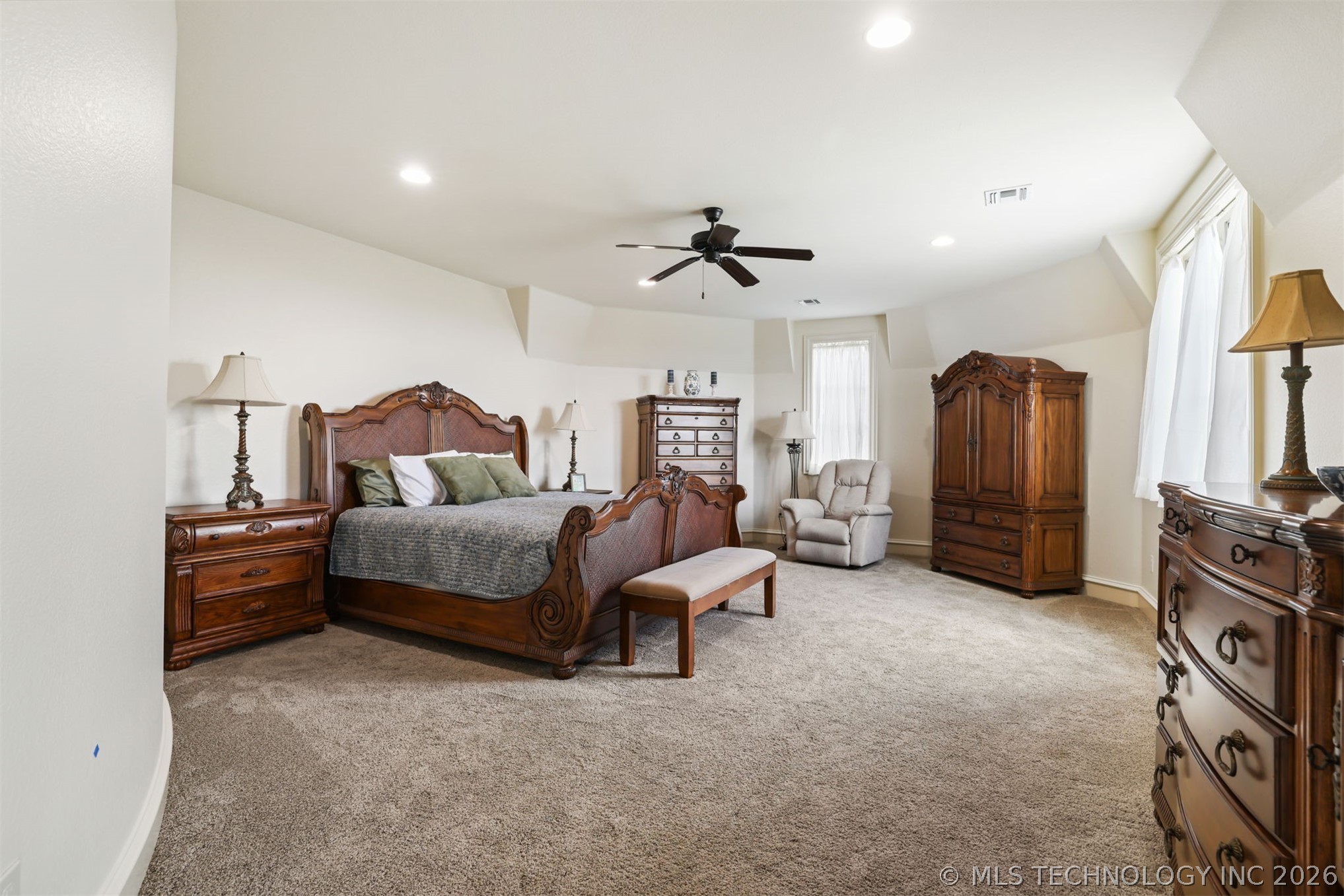 3202 Castle Court Property Photo 47