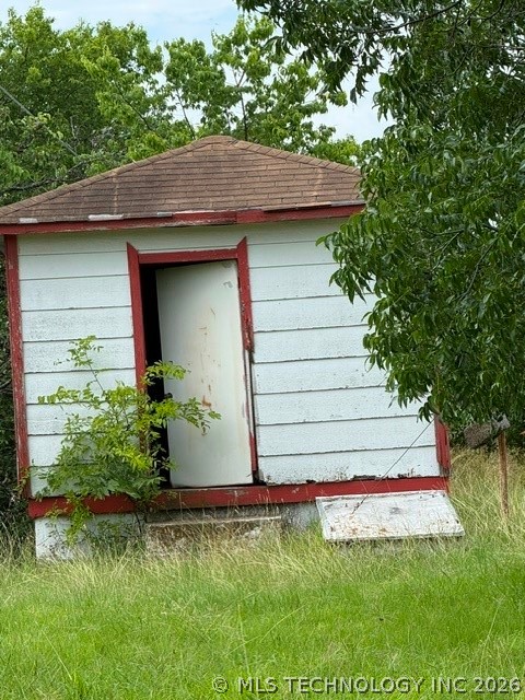 4757 Dundee Property Photo 4