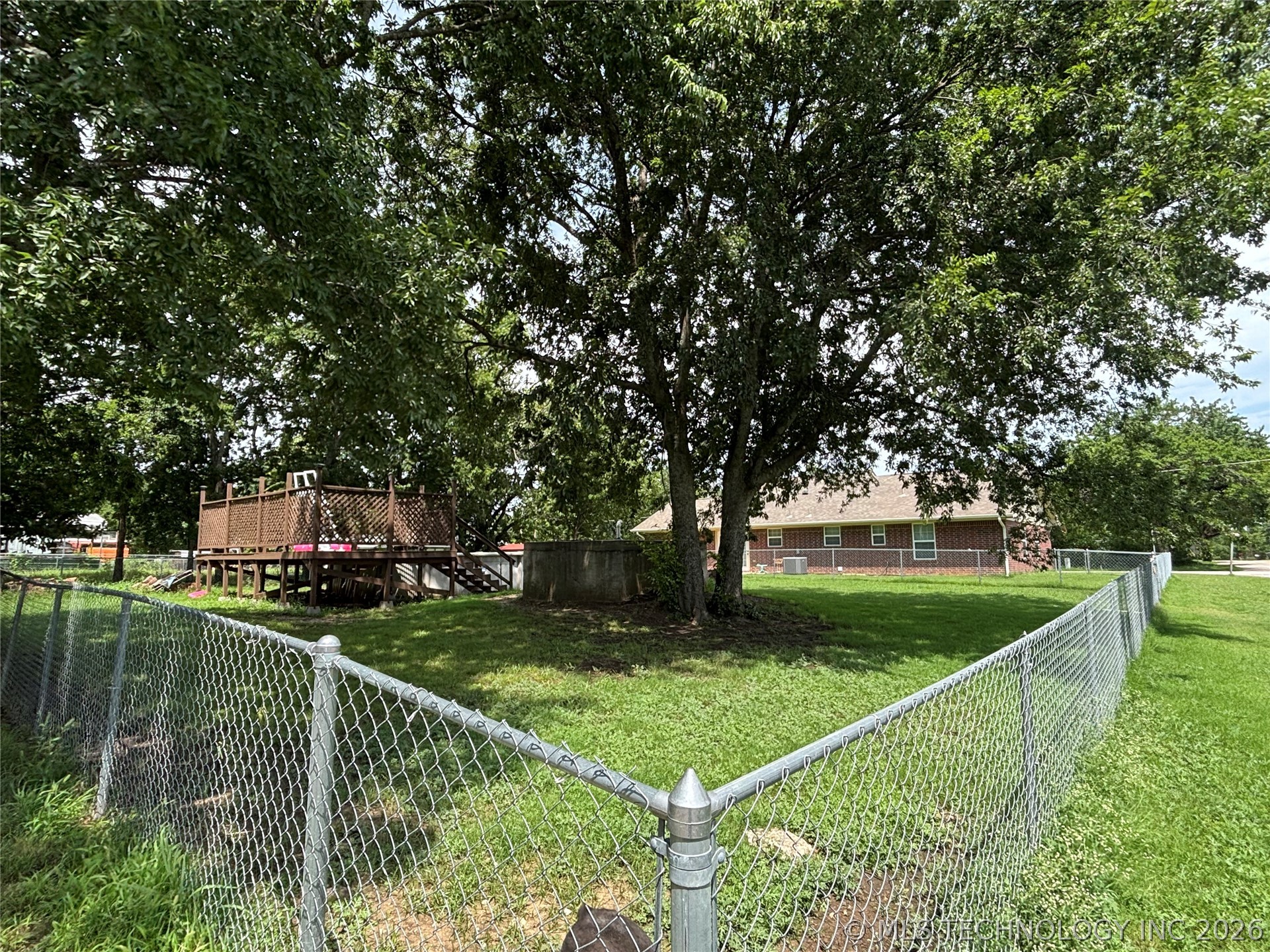 220 S Arkansas Property Photo 8