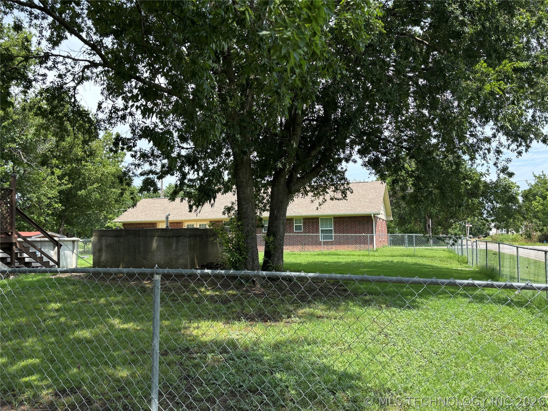 220 S Arkansas Property Photo 9