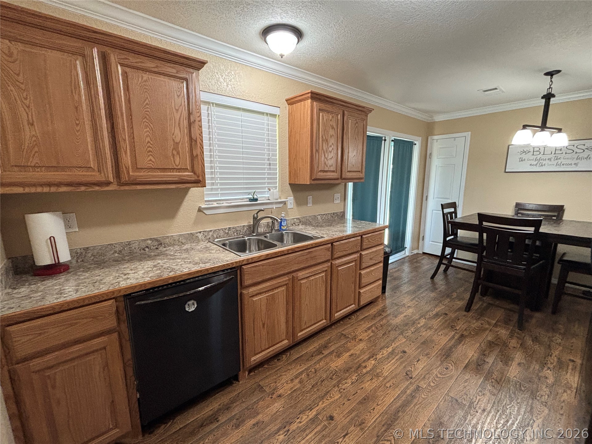 220 S Arkansas Property Photo 19