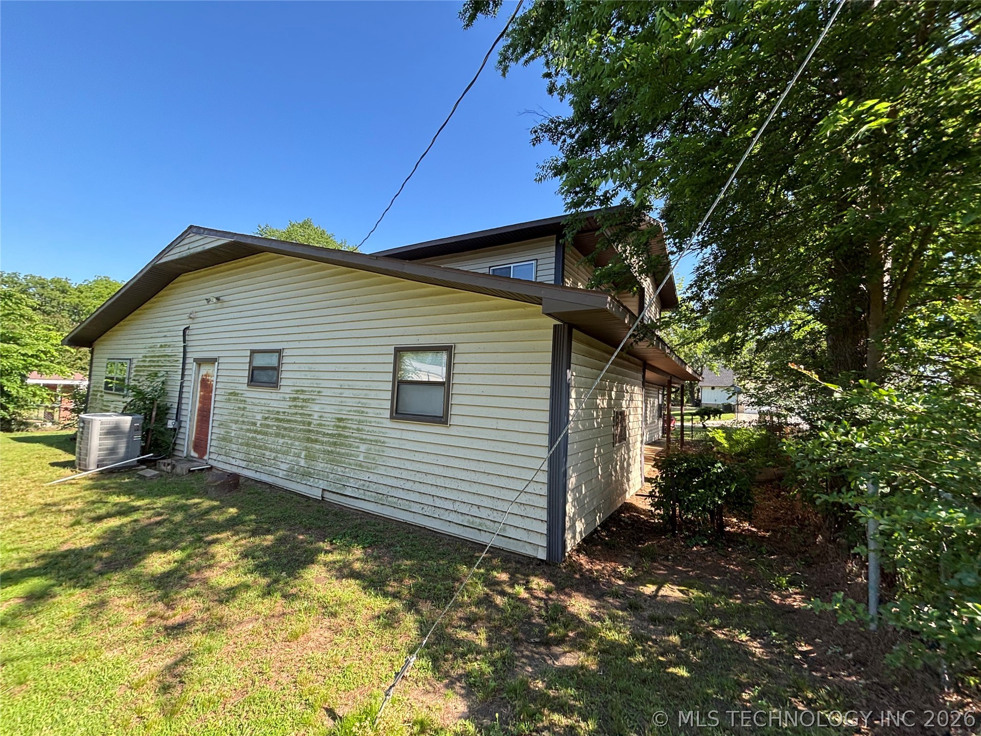 8926 Pear Property Photo 12