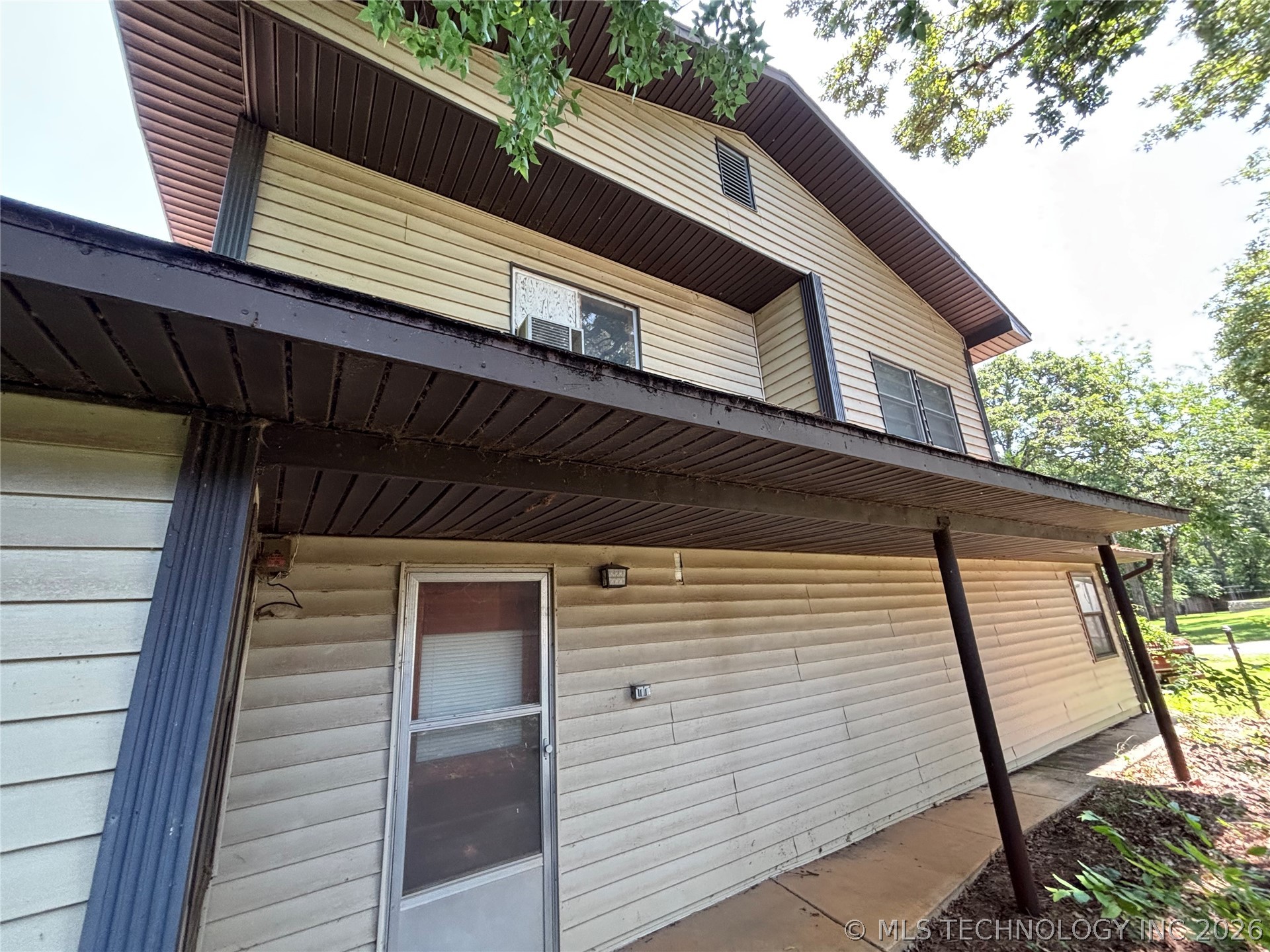 8926 Pear Property Photo 14