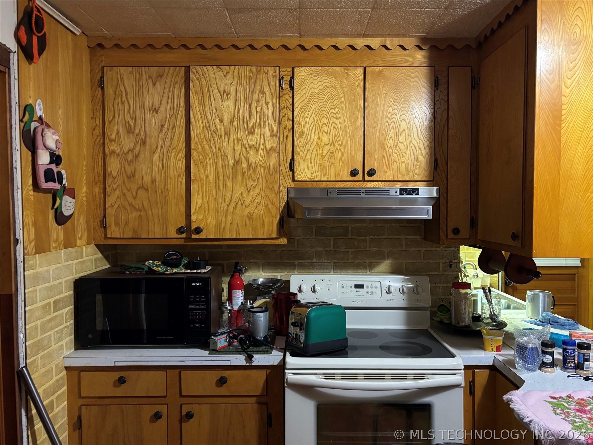 8926 Pear Property Photo 26