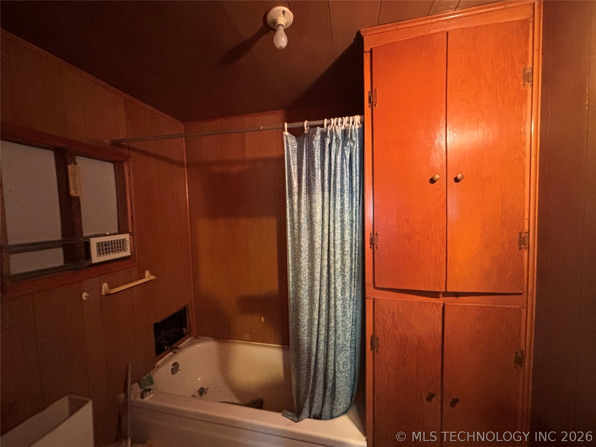 8926 Pear Property Photo 49