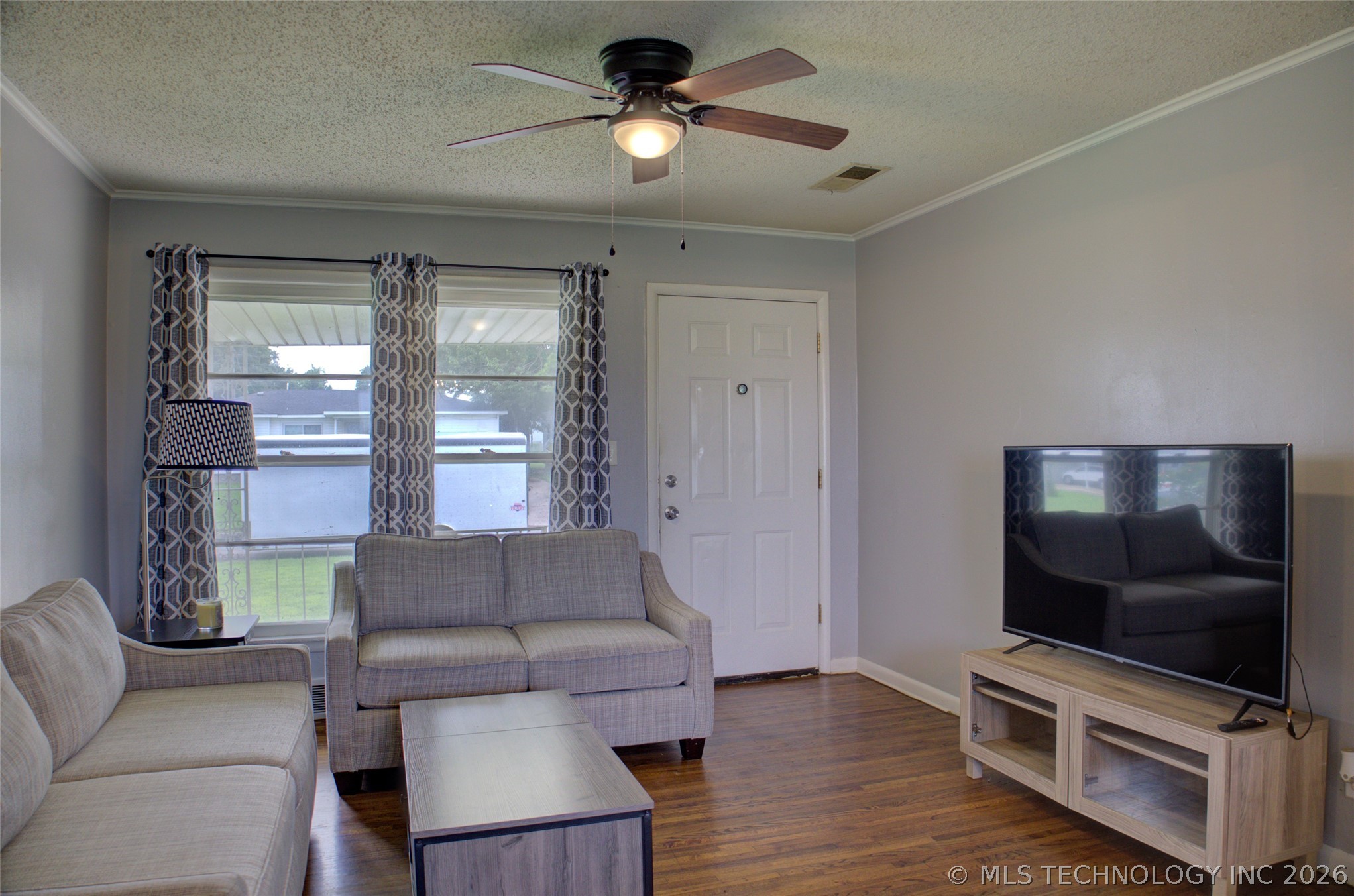 8947 E Oklahoma Place Property Photo 3