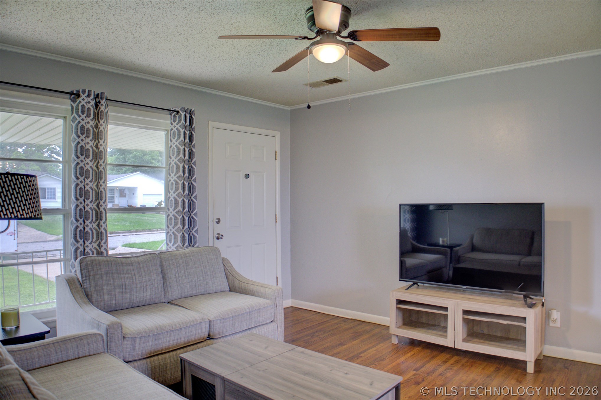 8947 E Oklahoma Place Property Photo 4
