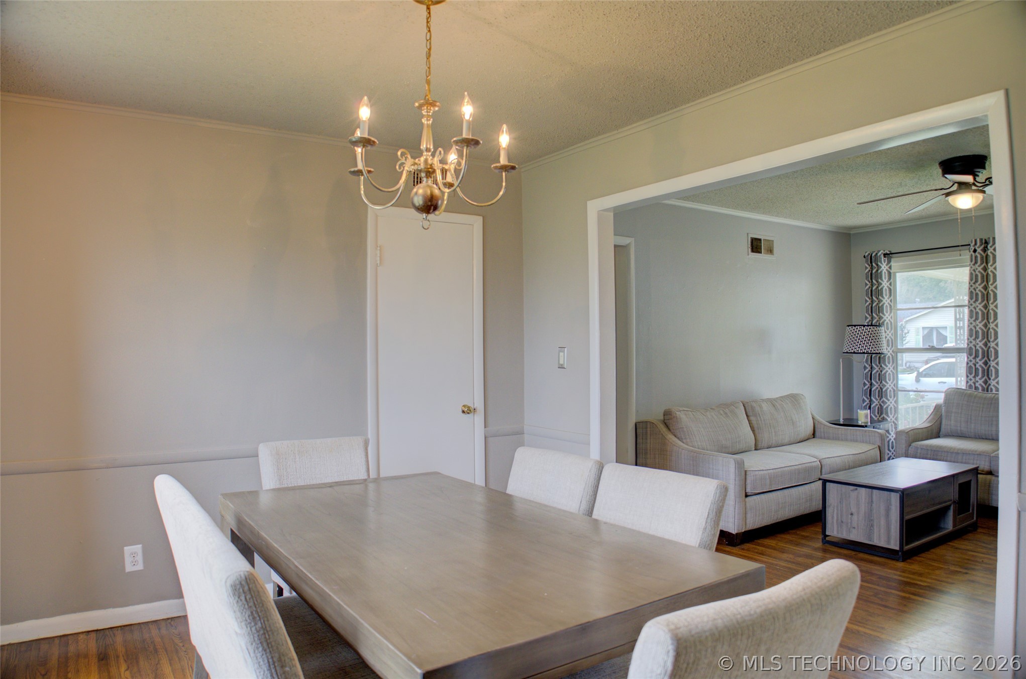 8947 E Oklahoma Place Property Photo 7