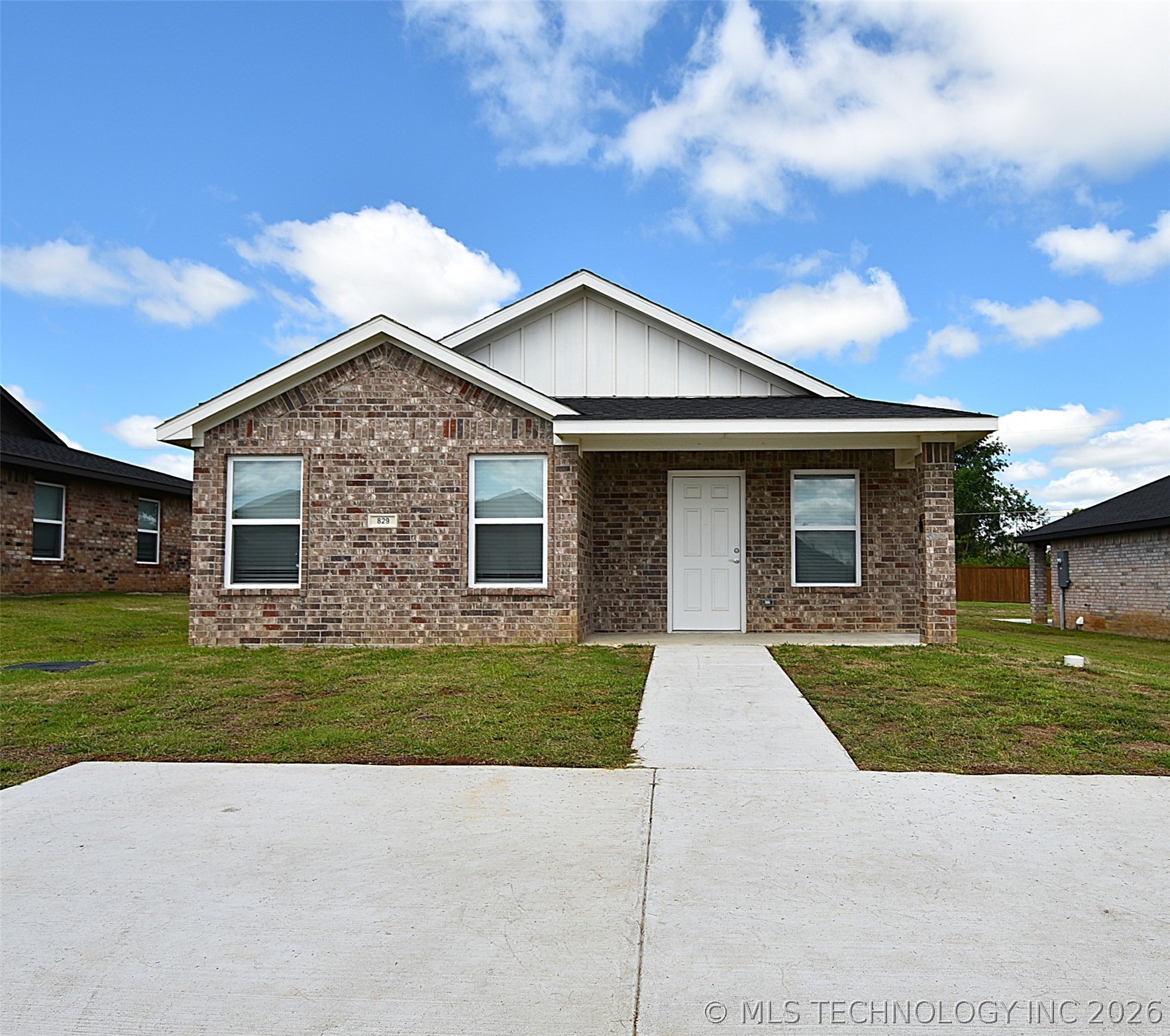 829 Elm Street Property Photo 1